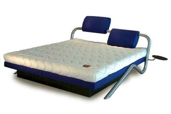 TTI Wasserbett komplett: Softside-Bett mit Steppauflage, Kopfstützen und Bettrahmen